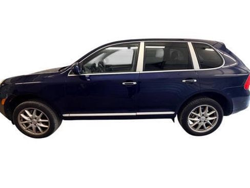 Used 2005 Porsche Cayenne S AWD/4WD image 2