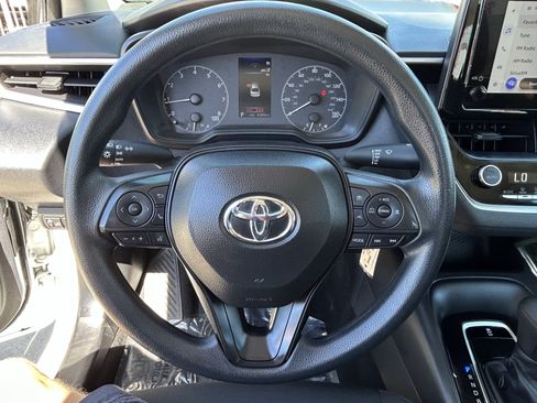 Certified 2025 Toyota Corolla LE FWD image 23