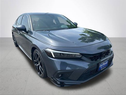 Used 2022 Honda Civic Sport Touring image 5