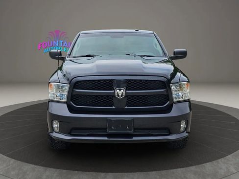Used 2018 RAM 1500 Express w/ Express Value Package AWD/4WD image 10