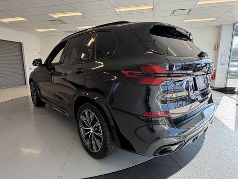 Used 2024 BMW X5 xDrive40i w/ M Sport Package image 5