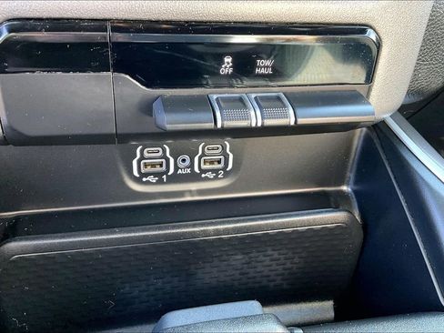 Used 2022 RAM 1500 Big Horn image 32