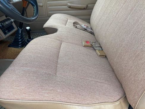 Used 1987 Toyota Pickup 4x4 Regular Cab image 14