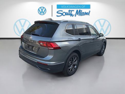 Used 2022 Volkswagen Tiguan SE FWD image 7