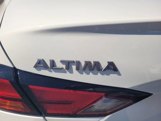 Certified 2025 Nissan Altima 2.5 S FWD image 10