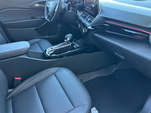 New 2026 Chevrolet Trax RS w/ Sunroof Package FWD image 17