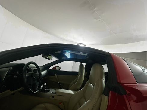 Used 2005 Chevrolet Corvette Coupe w/ Preferred Equipment Group image 23