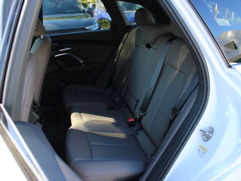 New 2025 Audi Q5 Premium Plus image 18