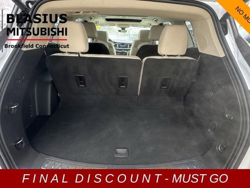 Used 2022 Buick Enclave Avenir image 40