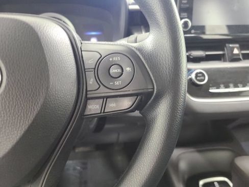 Used 2022 Toyota Corolla LE FWD image 24
