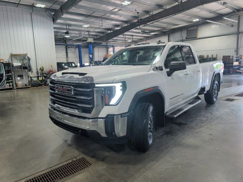 Used 2024 GMC Sierra 2500 SLE w/ SLE Convenience Package AWD/4WD image 6