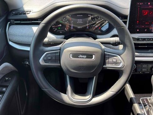 Certified 2022 Jeep Compass Latitude w/ Convenience Group AWD/4WD image 15