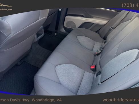 Used 2022 Toyota Camry LE image 23