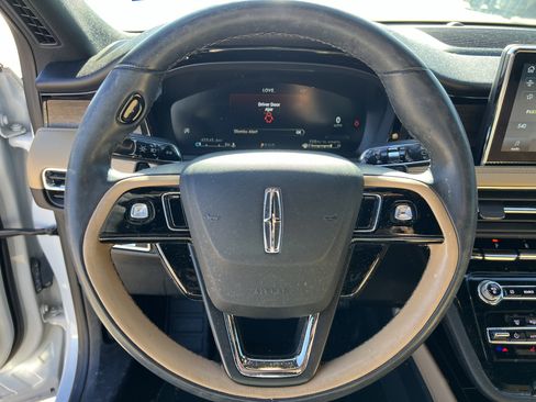 Certified 2022 Lincoln Corsair Reserve image 23