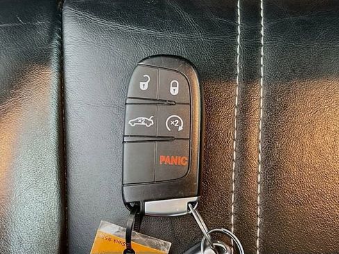 Used 2022 Chrysler 300 S image 31