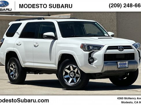Used 2022 Toyota 4Runner TRD Off-Road Premium AWD/4WD image 1