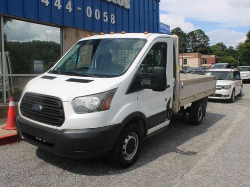 Used 2017 Ford Transit 250 138 RWD image 3