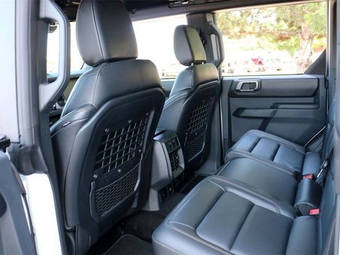 New 2025 Ford Bronco Badlands w/ Sasquatch Package image 21