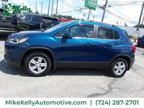 Used 2019 Chevrolet Trax LT w/ LPO, Protection Package AWD/4WD image 4