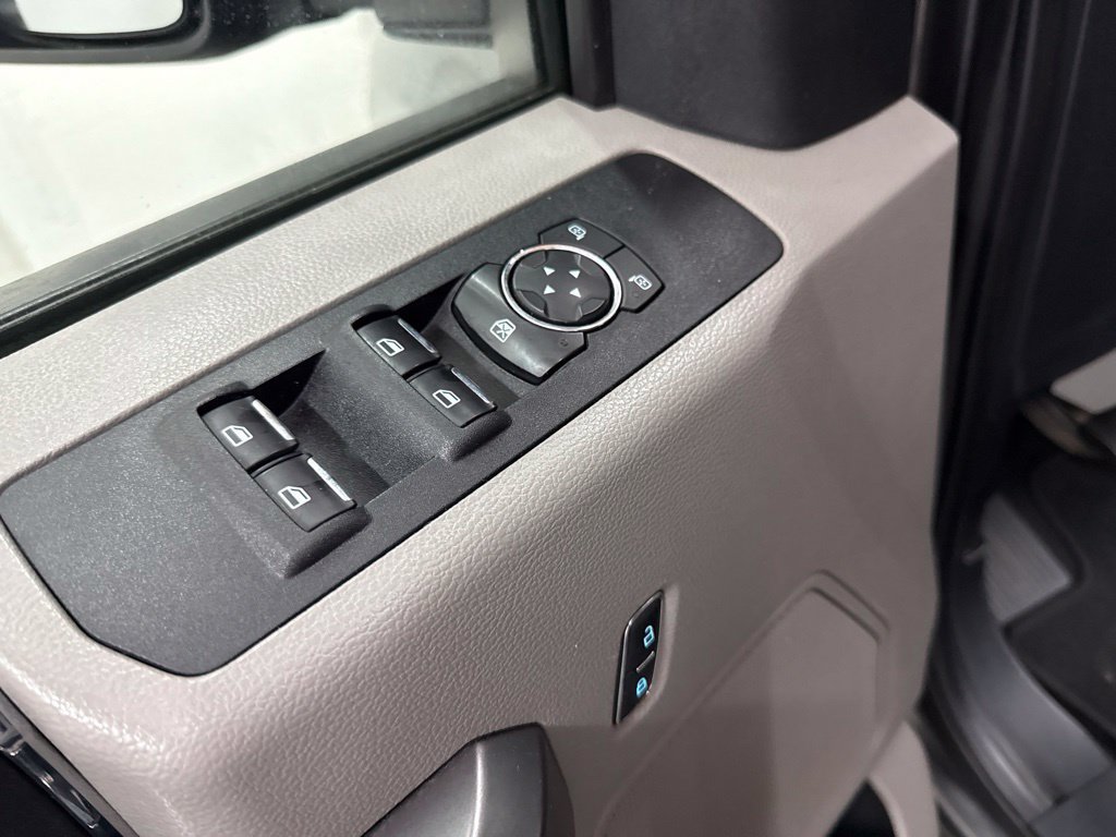 Used 2019 Ford F250 XLT w/ Snow Plow Prep Package AWD/4WD image 13