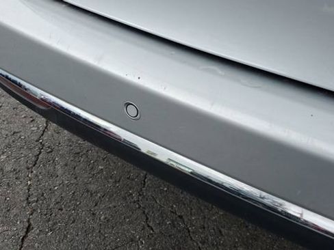 Certified 2024 Chrysler Pacifica Touring-L image 29