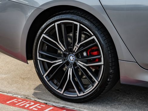 Used 2022 BMW 530e w/ M Sport Package RWD image 47