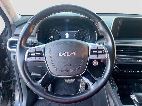 Used 2022 Kia Telluride SX w/ SX Prestige Package image 11