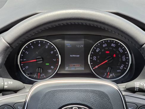 Used 2022 Toyota RAV4 XLE Premium FWD image 15