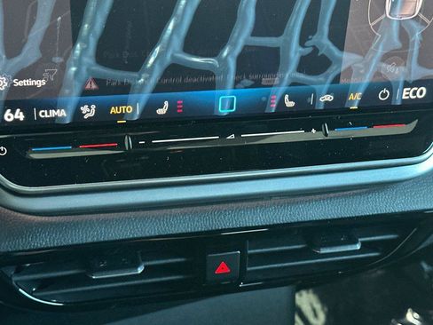 New 2025 Volkswagen ID.4 Pro image 20