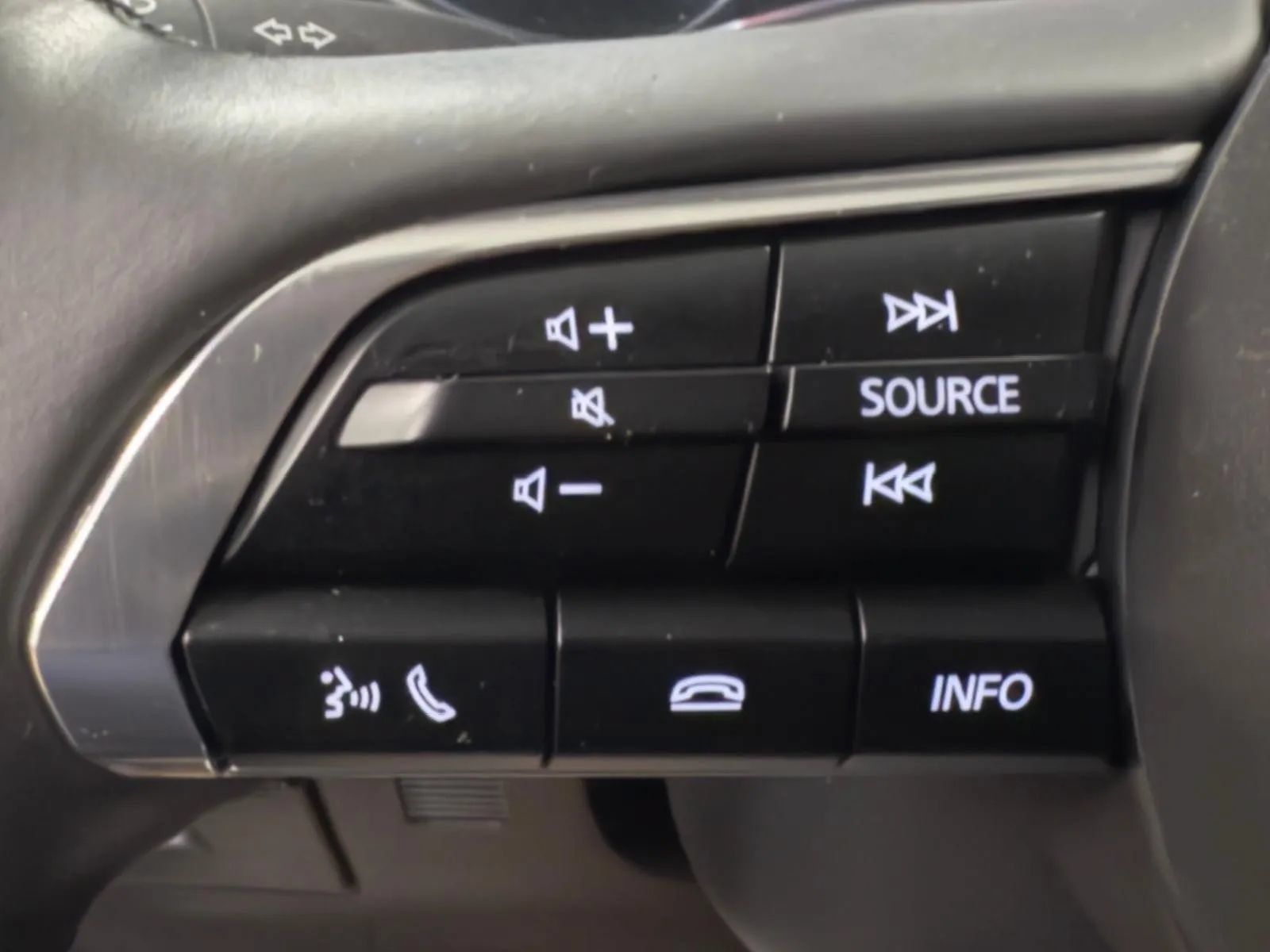 Used 2024 MAZDA CX-30 AWD 2.5 S w/ Premium Package image 32
