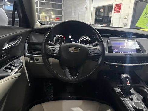 Used 2019 Cadillac XT4 Premium Luxury AWD/4WD image 35