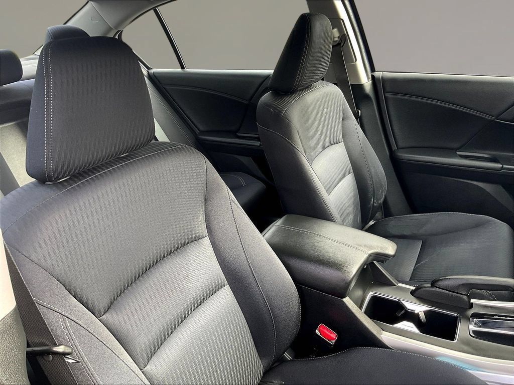 Used 2015 Honda Accord Sport image 26
