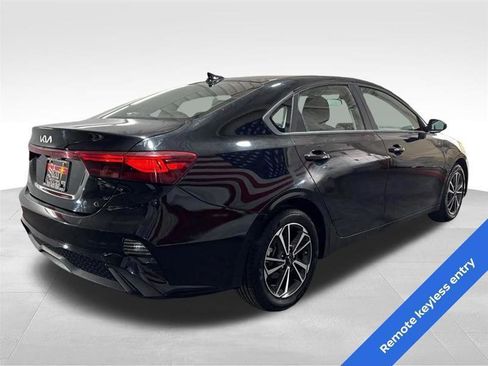 Used 2023 Kia Forte LXS FWD image 5