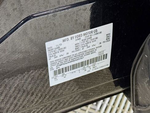 Certified 2024 Ford Edge SEL w/ Sport Appearance Package image 37