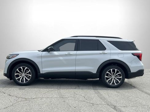 New 2026 Ford Explorer ST-Line image 21