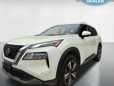 Used 2023 Nissan Rogue SL w/ SL Premium Package image 4