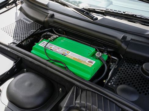 Used 2005 Porsche 911 Turbo image 49