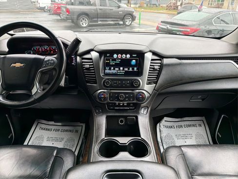 Used 2016 Chevrolet Suburban LT image 13