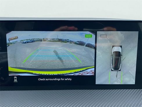 New 2026 Nissan Kicks SR image 12