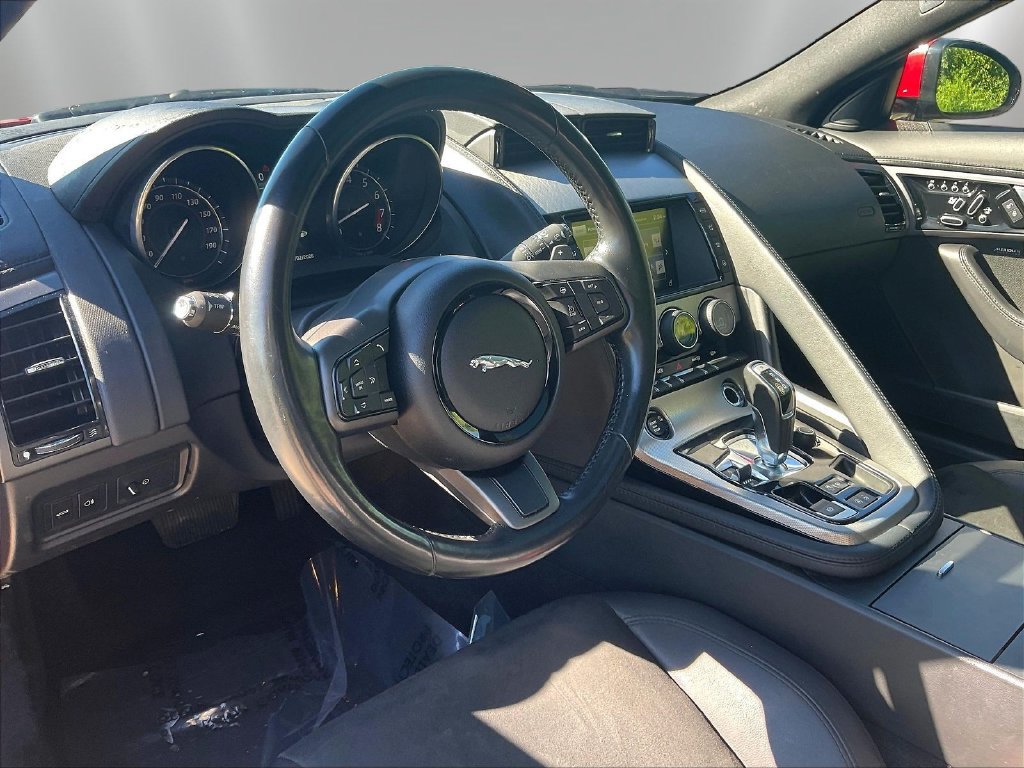 Used 2016 Jaguar F-TYPE Coupe RWD image 15