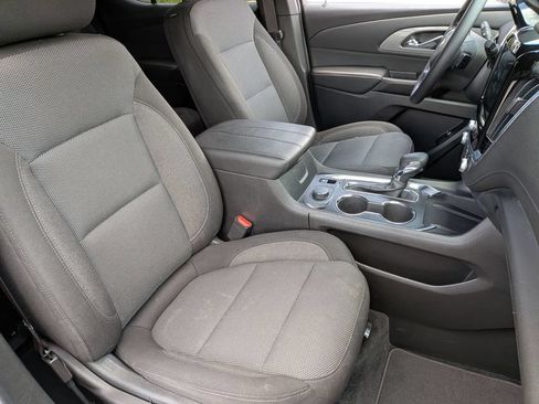 Used 2023 Chevrolet Traverse LT FWD image 26