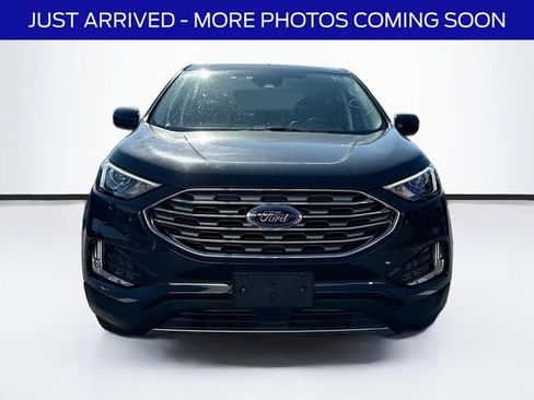 Used 2022 Ford Edge SEL w/ Convenience Package AWD/4WD image 2