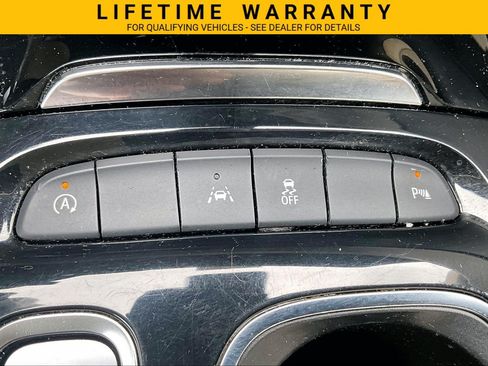Used 2022 Buick Envision Avenir w/ Premium Seat Package FWD image 28