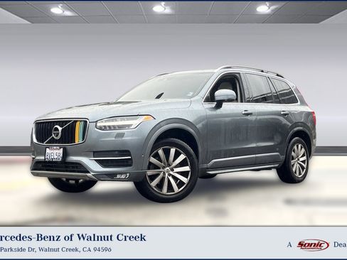 Used 2018 Volvo XC90 T6 Momentum w/ Convenience Package image 1