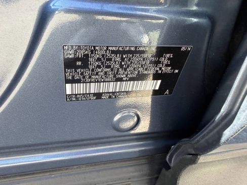 Used 2014 Toyota RAV4 Limited w/ Technology Package image 29