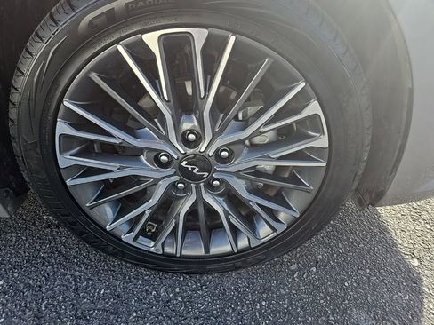 Used 2024 Kia Forte GT-Line w/ GT-Line Premium Package image 38