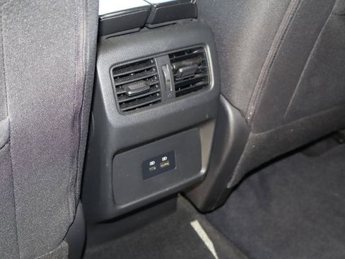 Used 2021 Nissan Rogue SV FWD image 18
