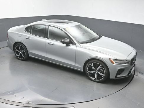 Used 2024 Volvo S60 B5 Plus w/ Protection Package Premier FWD image 40