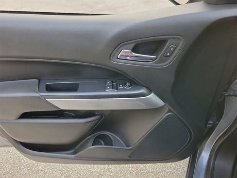 Used 2022 Chevrolet Colorado LT w/ Fleet Safety Package image 9