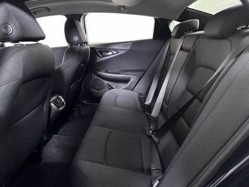 Used 2023 Chevrolet Malibu LT FWD image 26